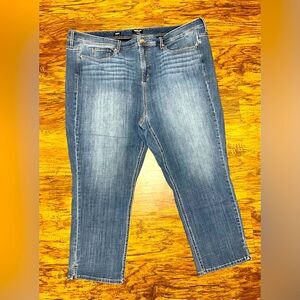 NYDJ Shape Curves 360 Capris Plus Size 28